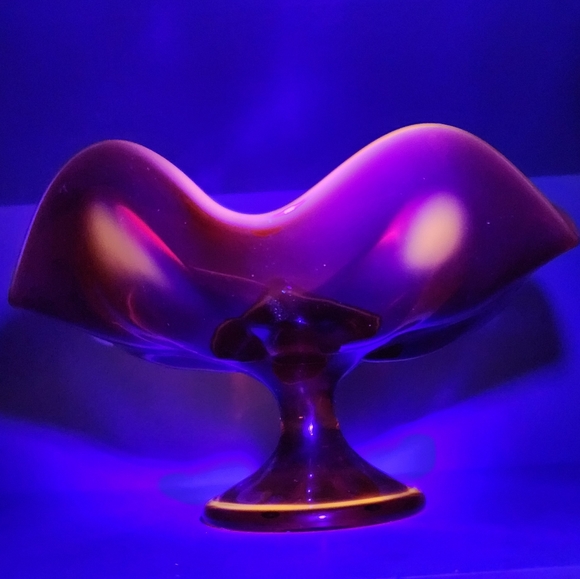 Vintage Amberina Viking Glass Bowl Glowy!- Persimmon Six Petal Compote - Picture 3 of 3